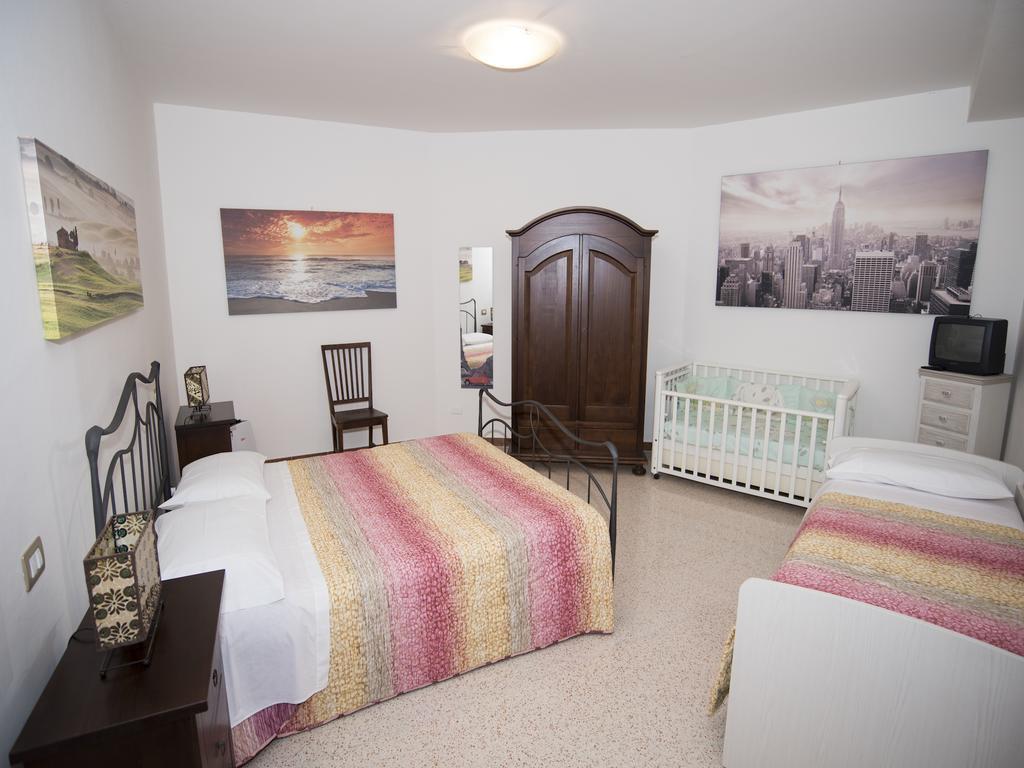 La Casa Di Tina Apartment Colonnella Bilik gambar